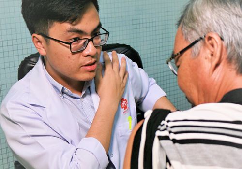 Ngừa bệnh xương khớp ở người cao tuổi